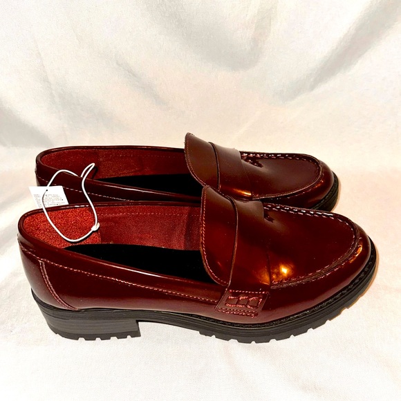 Old Navy Dark Cherry Colored Loafers - Picture 1 of 5